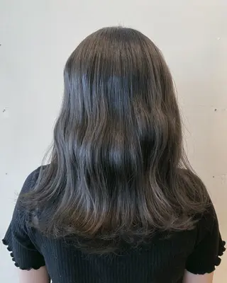 セミロング 長谷川 華奈子のヘアスタイル