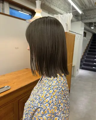 ミディアム カラー 安藤 琢真のヘアスタイル