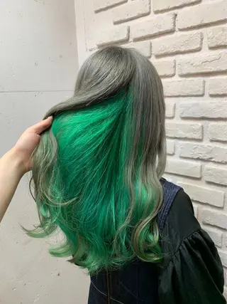 カラー hozumi bilanciaのヘアスタイル