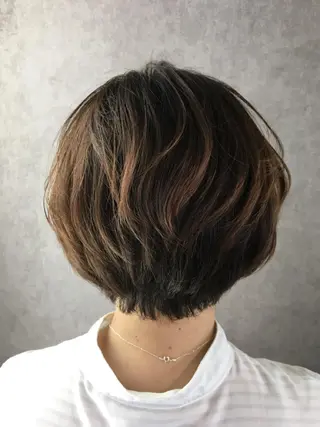 ショート カラー ツイストスパイラル パーマ🟡KYOUのヘアスタイル