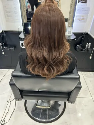 セミロング カラー 長田 麻友子のヘアスタイル