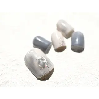 ネイル ネイルサロン　ルシェルアイ所属・嶋田 咲野のネイルデザイン