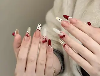 ネイル 高木 維麗絲のネイルデザイン