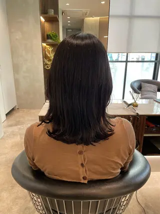 ミディアム 松田 恋のヘアスタイル