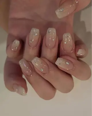 ネイル 穎 アオリのネイルデザイン