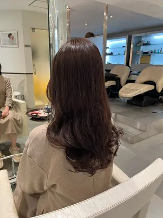 ロング パーマ コテ巻き風パーマ 藤澤　知彌のヘアスタイル