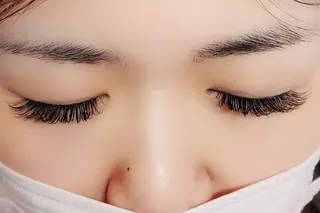 マツエク・マツパ EYE 405 Mikaのマツエク・マツパデザイン