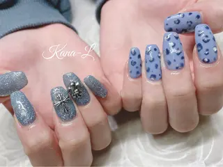 ネイル 芦辺 香奈のネイルデザイン