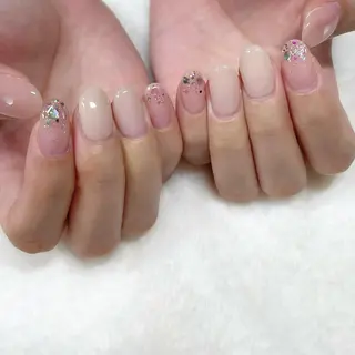 ネイル 東 千夏のネイルデザイン