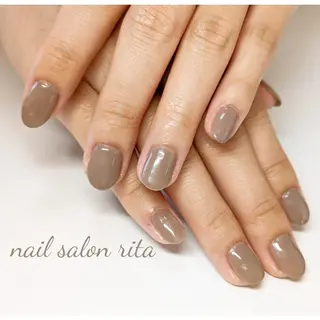 ネイル nail salon rita所属・柴田 理紗のネイルデザイン