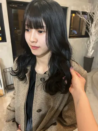 カラー Piu-所属・古澤 芽依のヘアスタイル