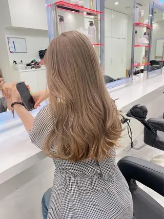 ロング トレンドモテカラー 🩷色落ちまで可愛くのヘアスタイル