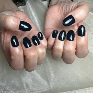 ネイル repos~ルポ~所属・里見 麗のネイルデザイン