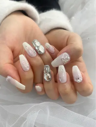 ネイル 五十嵐 美智のネイルデザイン