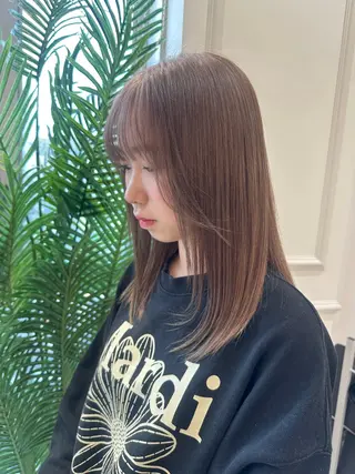 セミロング レイヤーカット/ ハイトーンchimiのヘアスタイル