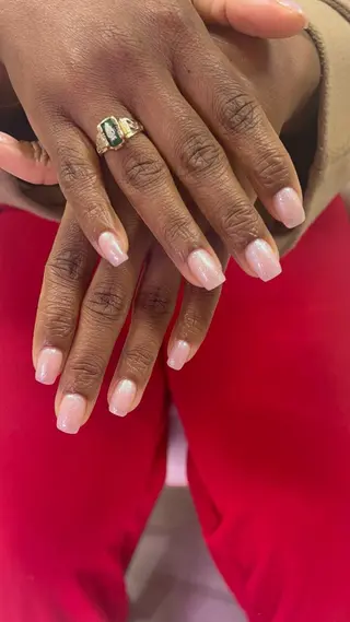 カラー aura nail salon所属・ＮＧＵＹＥＮ ＴＡＭのネイルデザイン