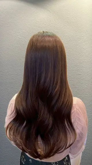 ロング カラー 太田 知里のヘアスタイル