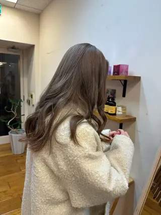 ロング iroha /大阪梅田のヘアスタイル