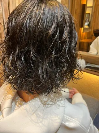 ミディアム カラー パーマ putri 川邉 優花のヘアスタイル