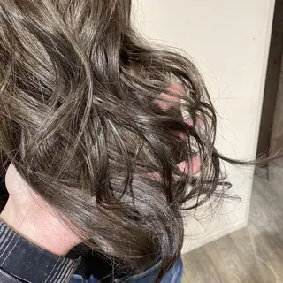 ミディアム カラー AMI Hair  supply所属・髪質改善カラー 韓国風レイヤーのヘアスタイル