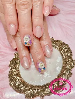 ネイル CROWN プライベートサロンのネイルデザイン