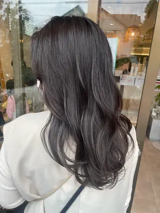 ロング カラー 高木 櫻のヘアスタイル