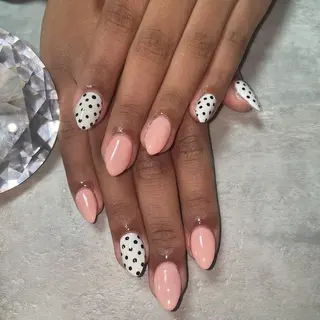 ネイル One Na1l ゆい☺︎のネイルデザイン