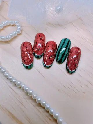 ネイル 高島 夏海のネイルデザイン