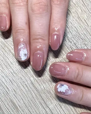 ネイル 横尾 麻里のネイルデザイン