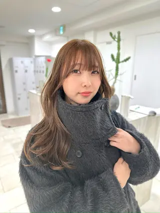 ロング THE GLOBES 表参道原宿所属・山下 凪澄のヘアスタイル