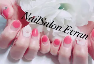 ネイル Nail salon Evranのネイルデザイン