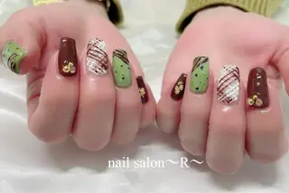 ネイル 〜 R〜 プライベートサロンのネイルデザイン