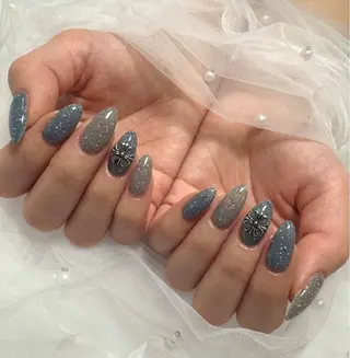 ネイル Roi〈ロワ〉 Rinneのネイルデザイン