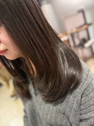 セミロング カラー✨縮毛特化✨ himaiのヘアスタイル