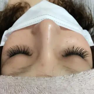 マツエク・マツパ La Chance. Sayakaのエステ・リラクイメージ