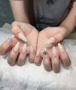 ネイル Hin Nail Osaka所属・Hin Nailsのネイルデザイン