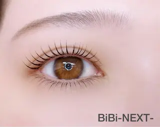 マツエク・マツパ BiBi-NEXT-所属・茂木 あゆかのヘアスタイル