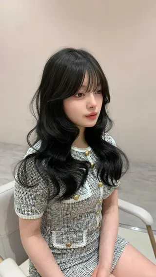 ロング カラー ヘアアレンジ 小塩 萌々香のヘアスタイル