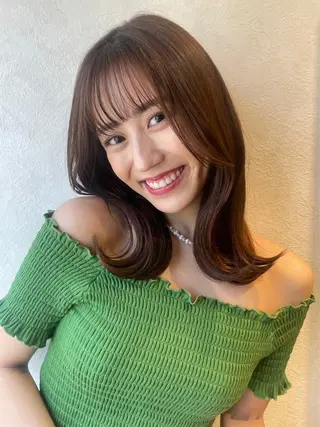 ミディアム ヘアアレンジ karin ボブハイトーンのヘアスタイル