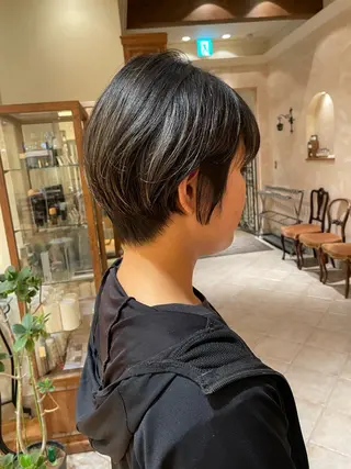 ショート ボブ ホノカのヘアスタイル