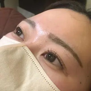 マツエク・マツパ Cure所属・三澤 朱里の眉毛・アイブロウイメージ