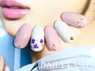 ネイル S Sの眉毛・アイブロウイメージ