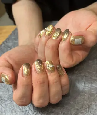 ネイル S. SAYAのネイルデザイン