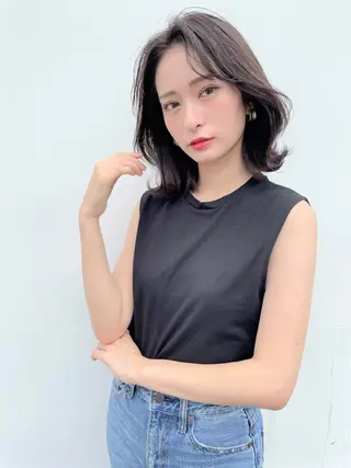 ミディアム カラー 盛れる前髪/レイヤー カット/艶髪髪質改善のヘアスタイル