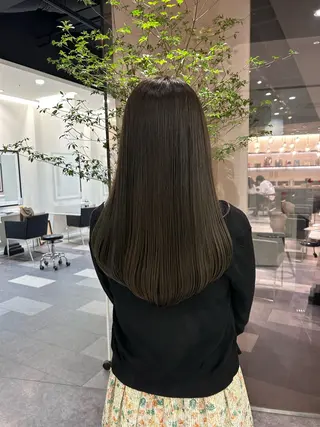 ロング カラー 中原 優美のヘアスタイル