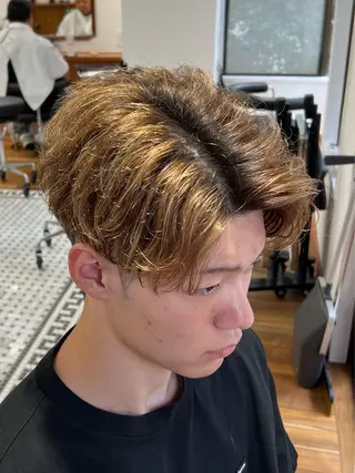 ショート メンズ メンズカット✂️ スキンフェード伊藤陸のヘアスタイル
