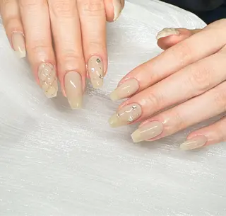 ネイル ネイルサロン 9Carats神田のネイルデザイン