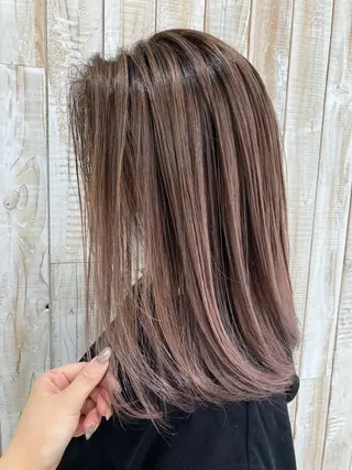 ミディアム パーマ ヘアアレンジ シアーベージュニスト 🥣大石亜里紗のヘアスタイル