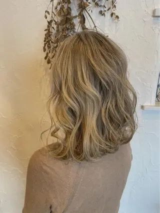 ミディアム カラー 美容室 ソンリエのヘアスタイル