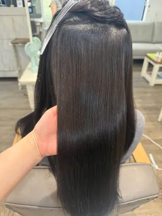 ロング Rinka/レイヤー /透明感カラーのヘアスタイル